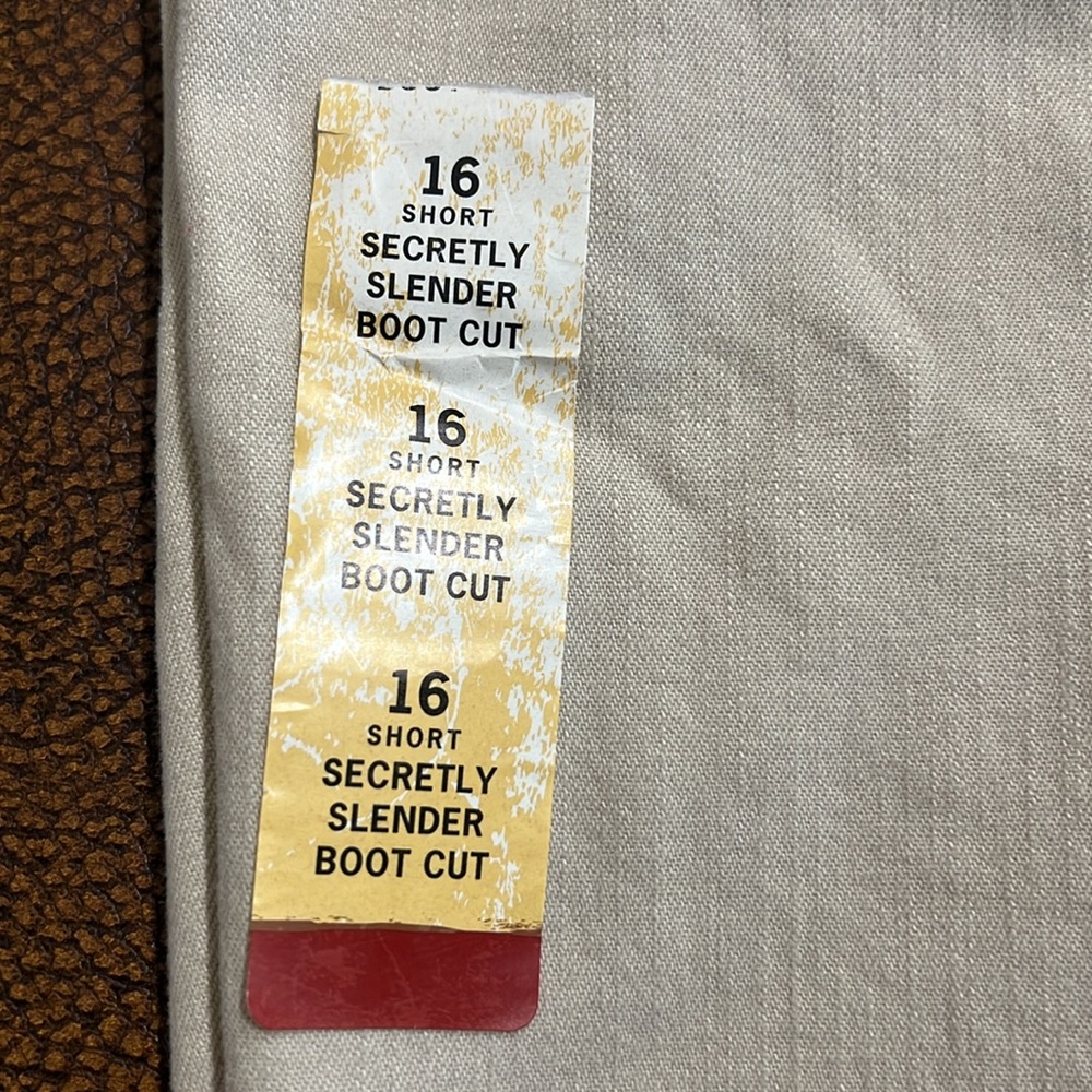 New St John’s Bay Secretly Slender Beige Bootcut Jeans slim through hip & thigh! - Picture 12 of 12